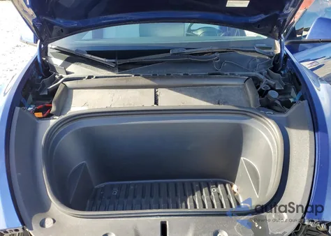 2022 Tesla Model Y z USA, uszkodzony, nr VIN 7SAYGDEE6NF446840